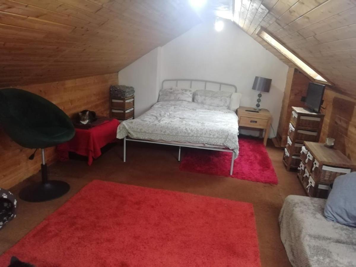 Apartament Cozy Loft In Bushey, 20 Mins By Train To Euston London Zewnętrze zdjęcie